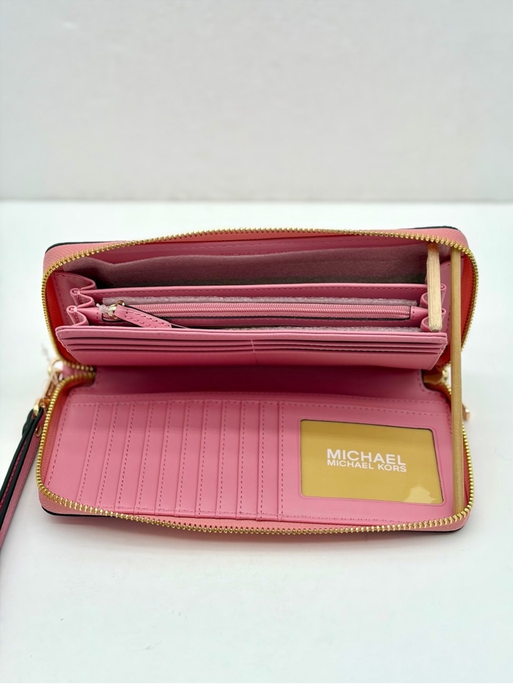 Michael Kors large Continental
Wallet Wristlet - Picture 2 of 7